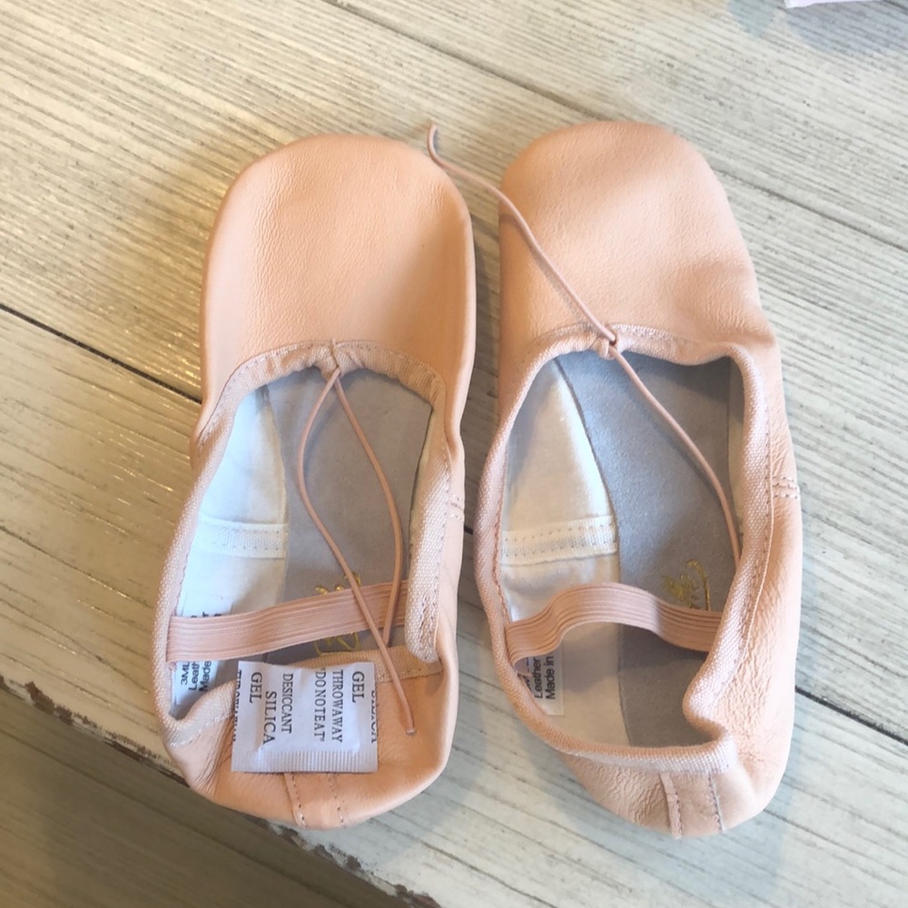 Ballet shoes